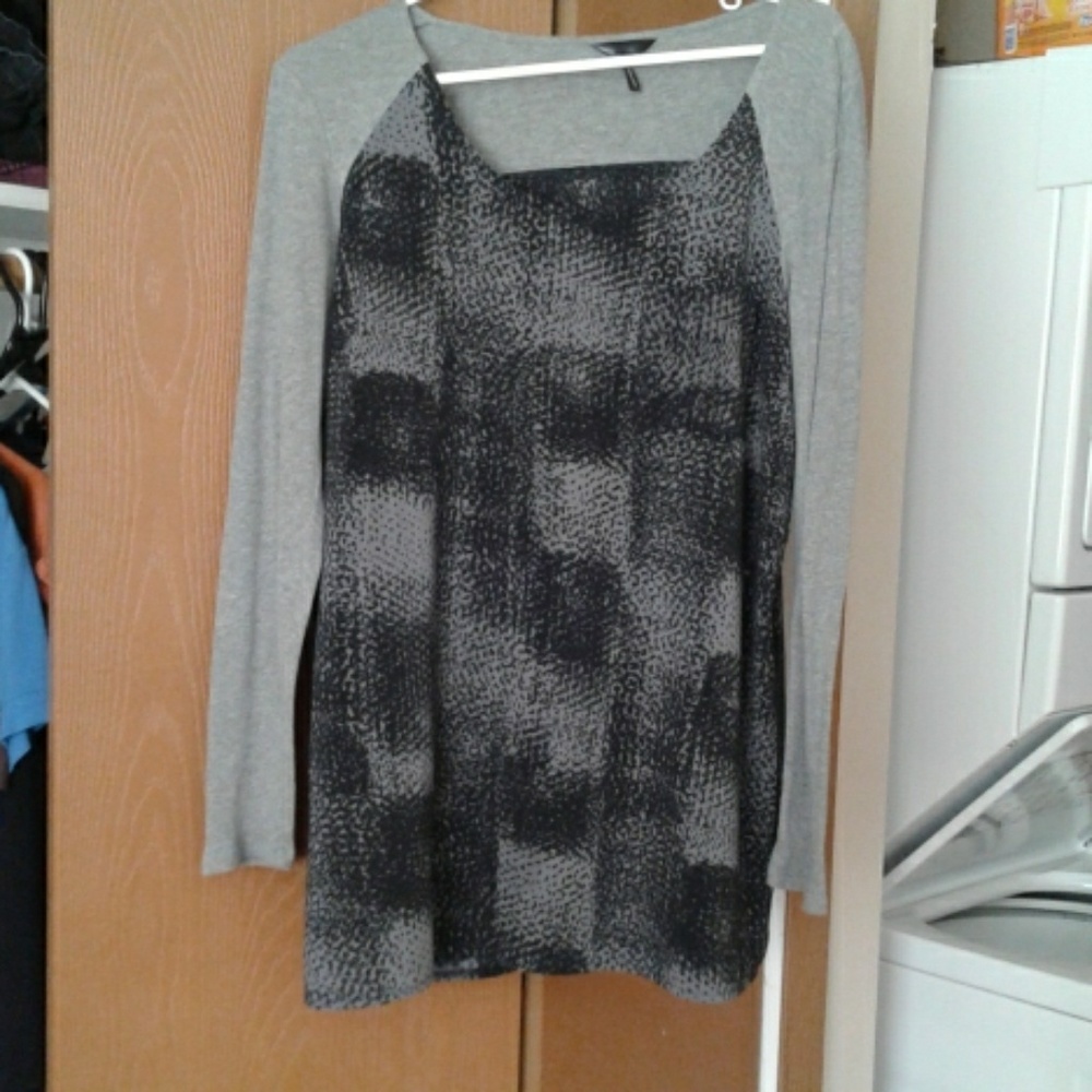 Dressy business casual type shirt